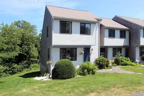 52 Court Way #52, Brewster, MA 02631