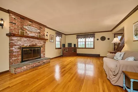 Living - 34 Plain Rd E, Deerfield, MA 01373 photo 3 of 4