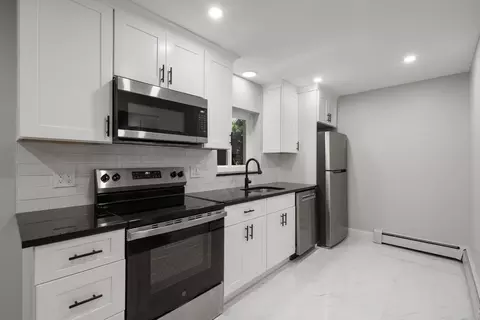 89 Walnut St #2, Newton, MA 02460