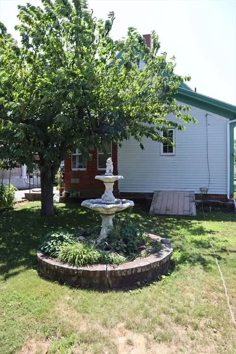 Exterior - 7 W Dane St # -R, Beverly, MA 01915 photo 5 of 10