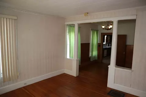 Living - 7 W Dane St # -R, Beverly, MA 01915 photo 2 of 3