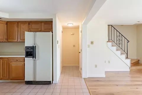 Entry Way - 49 Ashton St # R, Everett, MA 02149 photo 1 of 3
