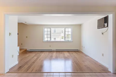 Living - 49 Ashton St # R, Everett, MA 02149 photo 3 of 4