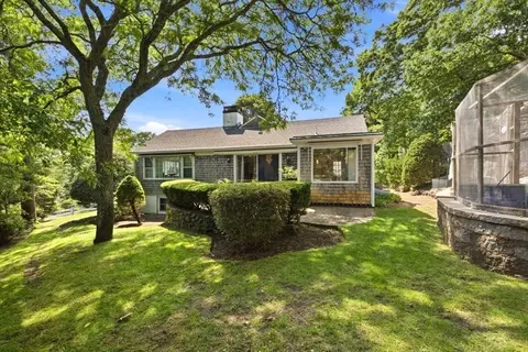 Exterior - 105 Hillside Dr, Barnstable, MA 02632 photo 2 of 7