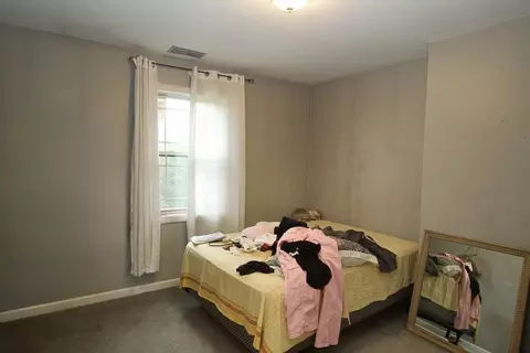 Bedroom - 1289 Bay St, Springfield, MA 01109 photo 2 of 3
