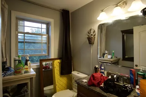Bath - 1289 Bay St, Springfield, MA 01109 photo 2 of 2