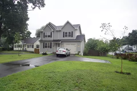 Exterior - 1289 Bay St, Springfield, MA 01109 photo 2 of 4