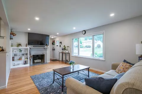 175 Edgewater Dr, Framingham, MA 01702 photo 11