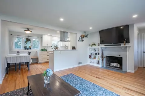 175 Edgewater Dr, Framingham, MA 01702 photo 10