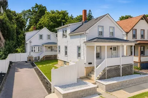 141-143 Field St, New Bedford, MA 02740
