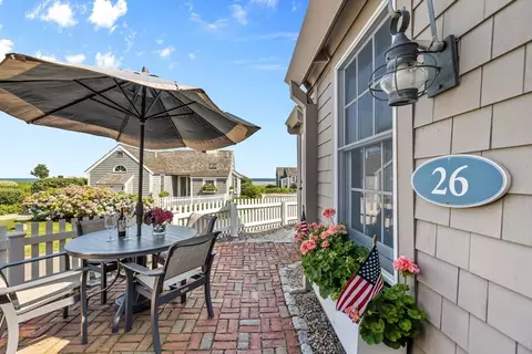 Exterior - 26 Vineyard View Ln, Mashpee, MA 02649 photo 1 of 11