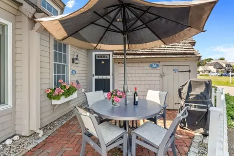 Exterior - 26 Vineyard View Ln, Mashpee, MA 02649 photo 5 of 11