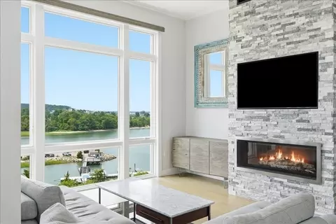 Living - 10 Shipyard Dr #513, Hingham, MA 02043 photo 1 of 4