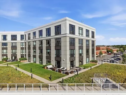 Exterior - 10 Shipyard Dr #513, Hingham, MA 02043 photo 1 of 1