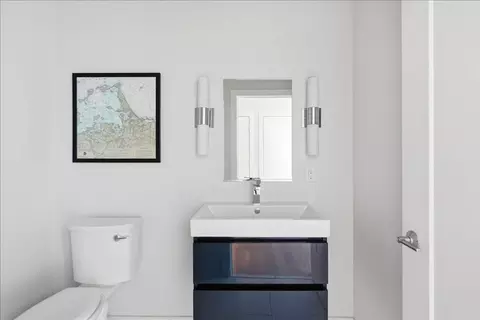 Bath - 10 Shipyard Dr #513, Hingham, MA 02043 photo 1 of 4
