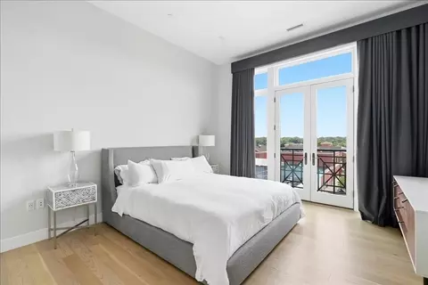 Bedroom - 10 Shipyard Dr #513, Hingham, MA 02043 photo 1 of 2