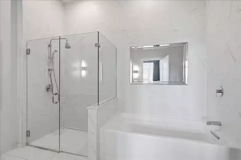Bath - 10 Shipyard Dr #513, Hingham, MA 02043 photo 3 of 4