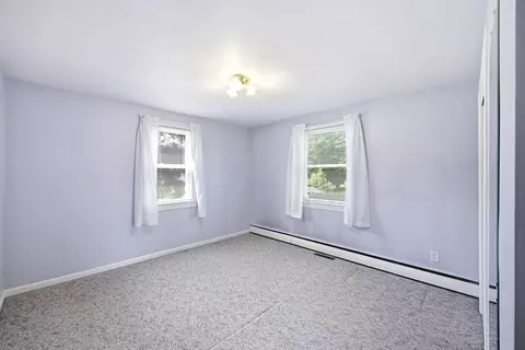 Bedroom - 80 Gatewood Rd, Springfield, MA 01119 photo 1 of 6