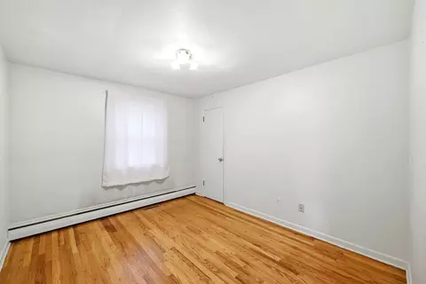 Bedroom - 80 Gatewood Rd, Springfield, MA 01119 photo 5 of 6