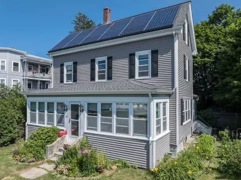 27 Elm St, Leominster, MA 01453