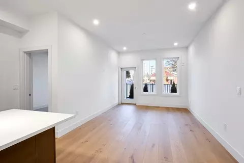 105 Sea St #103, Quincy, MA 02169