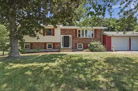 7 San Mateo Dr, Chelmsford, MA 01824