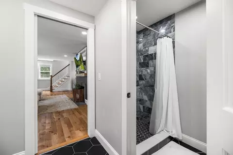 Entry Way - 342 Franklin St, Framingham, MA 01702 photo 2 of 2