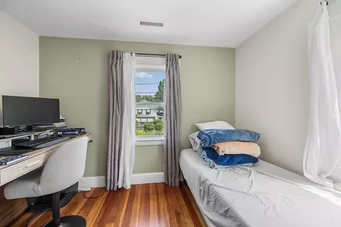 Bedroom - 342 Franklin St, Framingham, MA 01702 photo 5 of 6
