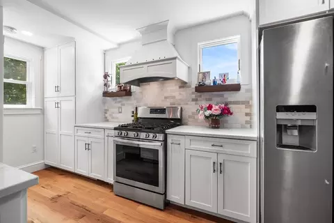 Kitchen - 342 Franklin St, Framingham, MA 01702 photo 2 of 3