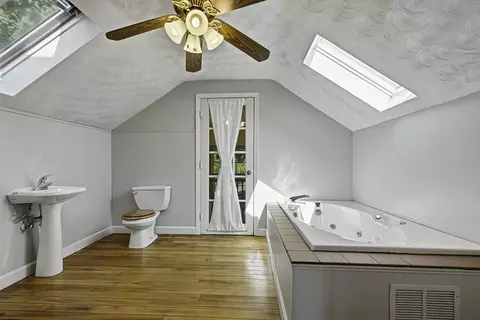Bath - 55 Chilmark St, Worcester, MA 01604 photo 3 of 3