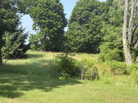 Exterior - 12 Nelson Pl, Worcester, MA 01605 photo 3 of 10