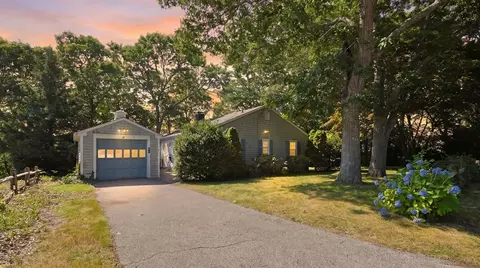 30 Studley Rd, Yarmouth, MA 02664