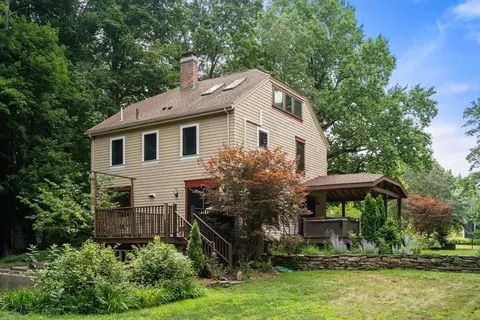 Exterior - 203 Chapman St, Canton, MA 02021 photo 6 of 6