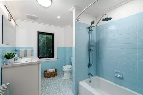 Bath - 203 Chapman St, Canton, MA 02021 photo 2 of 5