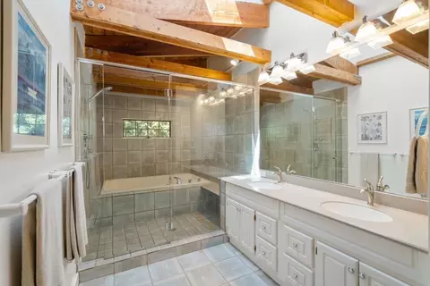 Bath - 70 Main St, Dover, MA 02030 photo 4 of 6