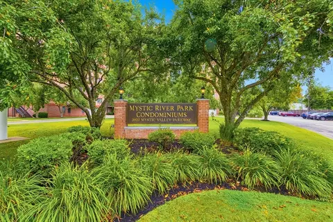 3920 Mystic Valley Pkwy #709, Medford, MA 02155