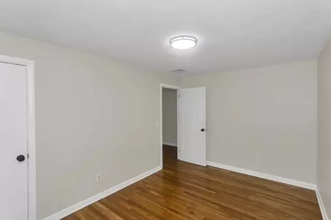 Bedroom - 89 Garvey Dr, Springfield, MA 01109 photo 8 of 8