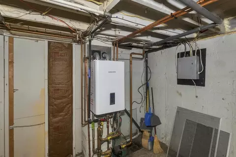 Other - 89 Garvey Dr, Springfield, MA 01109 photo 3 of 3