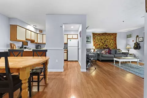 34 Steeplechase Ct #34, Haverhill, MA 01832