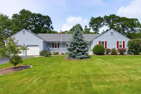 110 Colonial Rd, North Attleboro, MA 02760