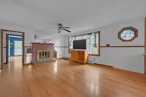 Living - 21 N Steele St, Worcester, MA 01607 photo 2 of 3