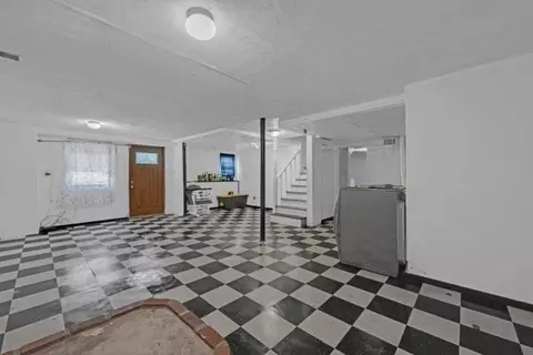 Entry Way - 21 N Steele St, Worcester, MA 01607 photo 1 of 3