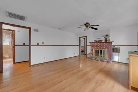 Living - 21 N Steele St, Worcester, MA 01607 photo 1 of 3