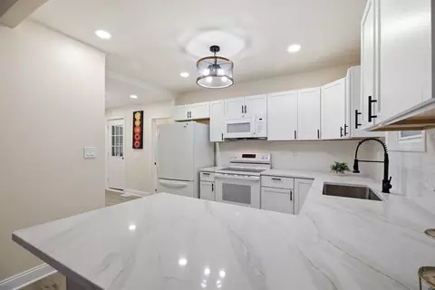 Kitchen - 32 Sargon St, Springfield, MA 01104 photo 4 of 4