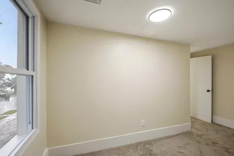 Bedroom - 32 Sargon St, Springfield, MA 01104 photo 4 of 5