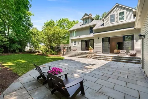 Exterior - 10 Pine Rd, Sharon, MA 02067 photo 7 of 10