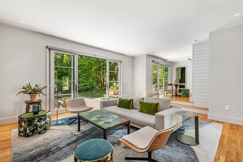 Living - 10 Pine Rd, Sharon, MA 02067 photo 4 of 5