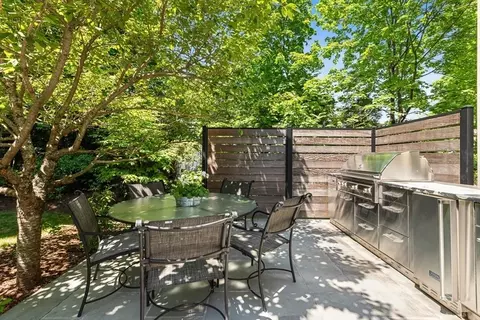 Exterior - 10 Pine Rd, Sharon, MA 02067 photo 8 of 10