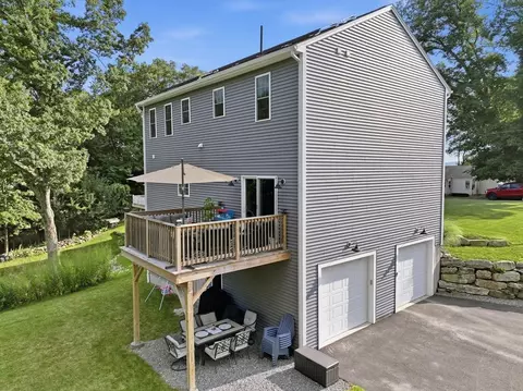 Exterior - 83 Saint Louis St, Worcester, MA 01607 photo 5 of 6