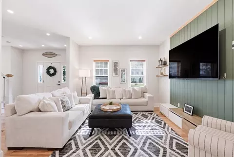 Living - 83 Saint Louis St, Worcester, MA 01607 photo 1 of 3